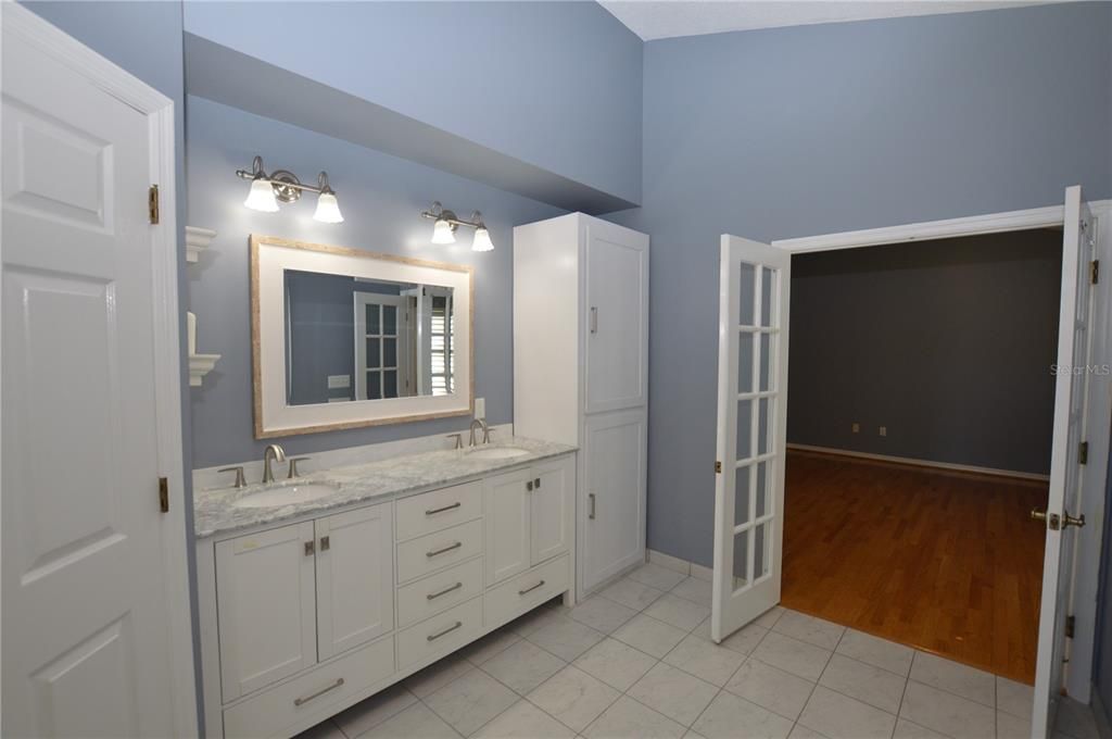 待售: $319,000 (3 贝兹, 2 浴室, 1684 平方英尺)