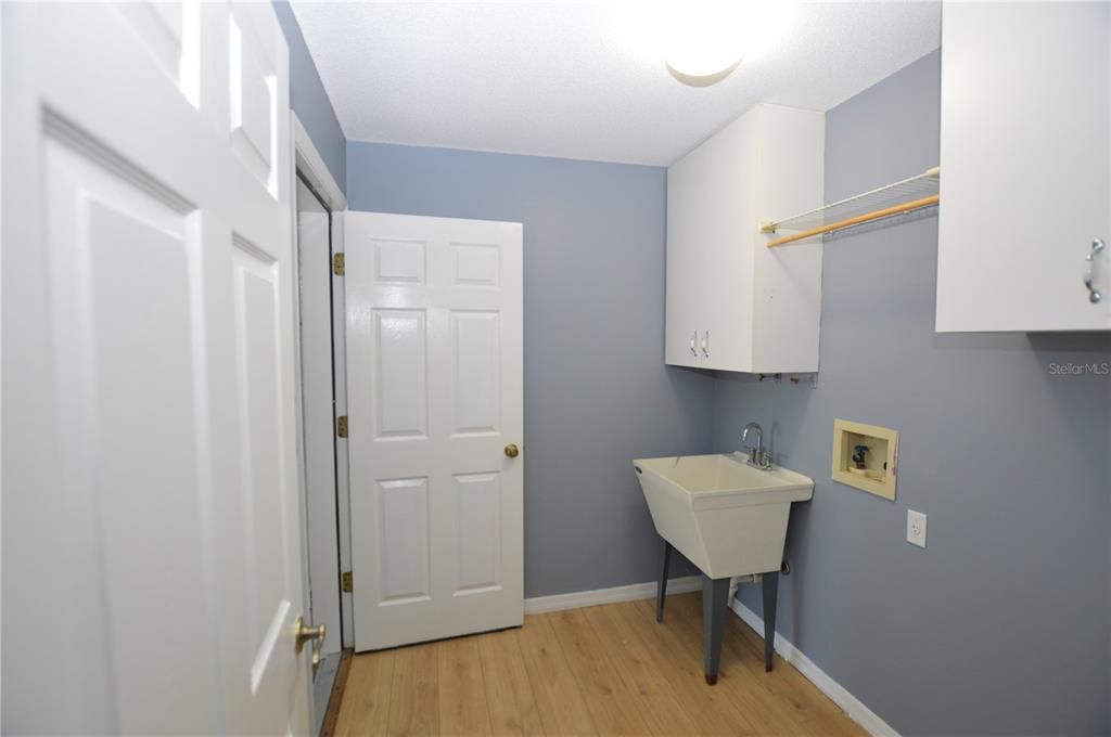 待售: $319,000 (3 贝兹, 2 浴室, 1684 平方英尺)