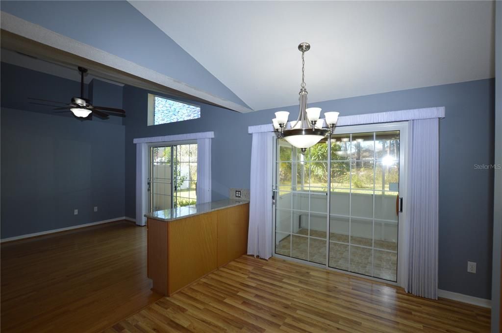 待售: $319,000 (3 贝兹, 2 浴室, 1684 平方英尺)