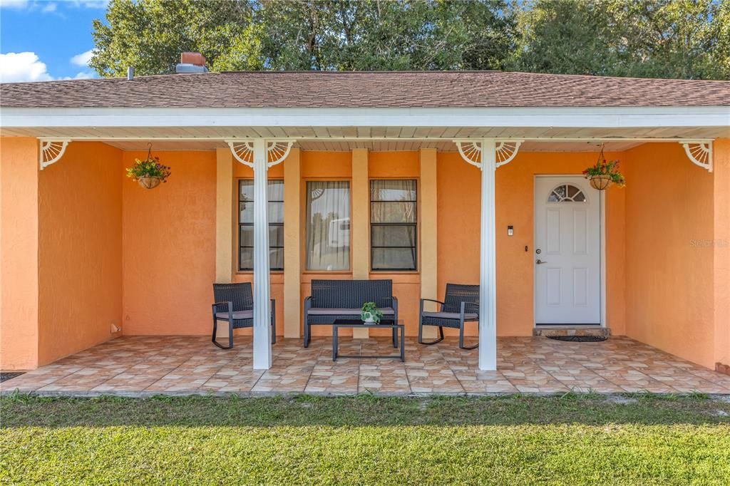 For Sale: $280,000 (2 beds, 2 baths, 1116 Square Feet)