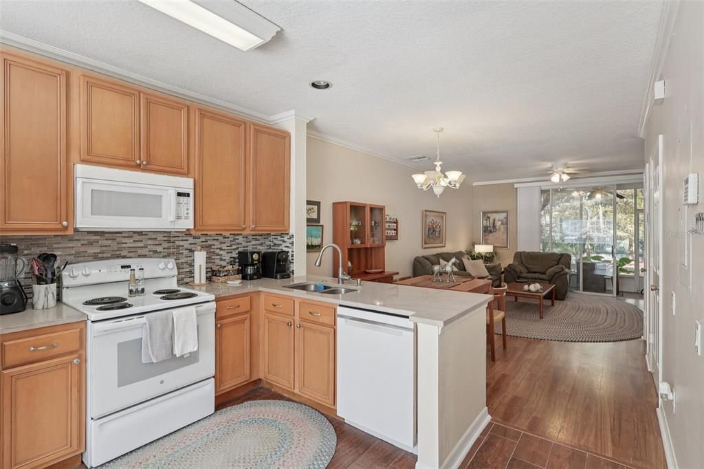 En Venta: $254,000 (2 camas, 2 baños, 1095 Pies cuadrados)