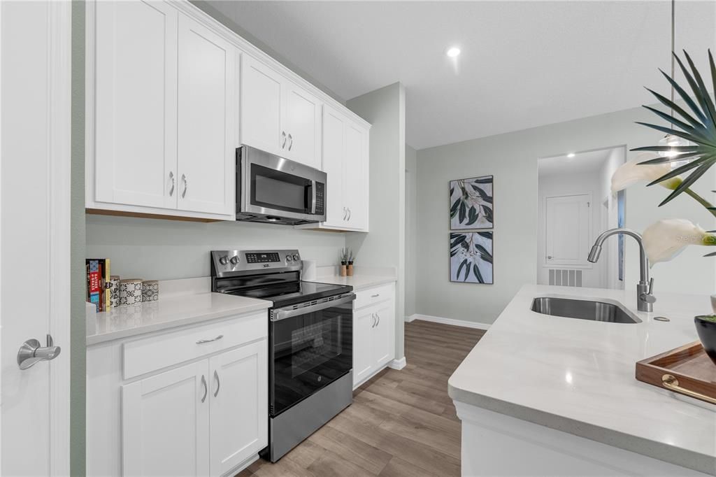 For Sale: $354,990 (4 beds, 3 baths, 2210 Square Feet)