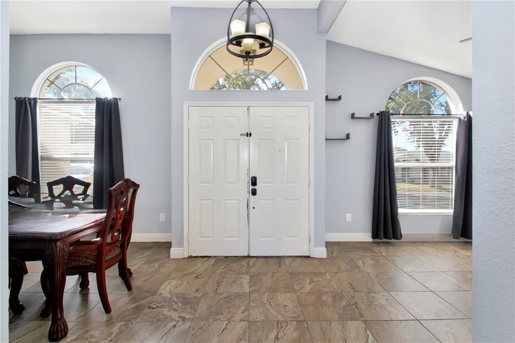 For Sale: $379,000 (3 beds, 2 baths, 1670 Square Feet)