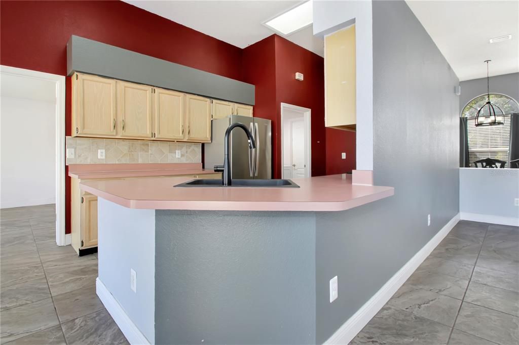 For Sale: $379,000 (3 beds, 2 baths, 1670 Square Feet)