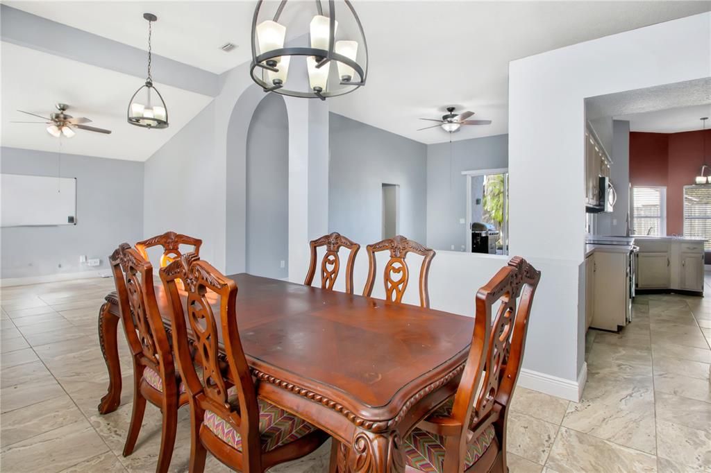 For Sale: $379,000 (3 beds, 2 baths, 1670 Square Feet)