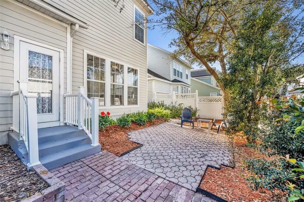 For Sale: $699,900 (4 beds, 2 baths, 2035 Square Feet)