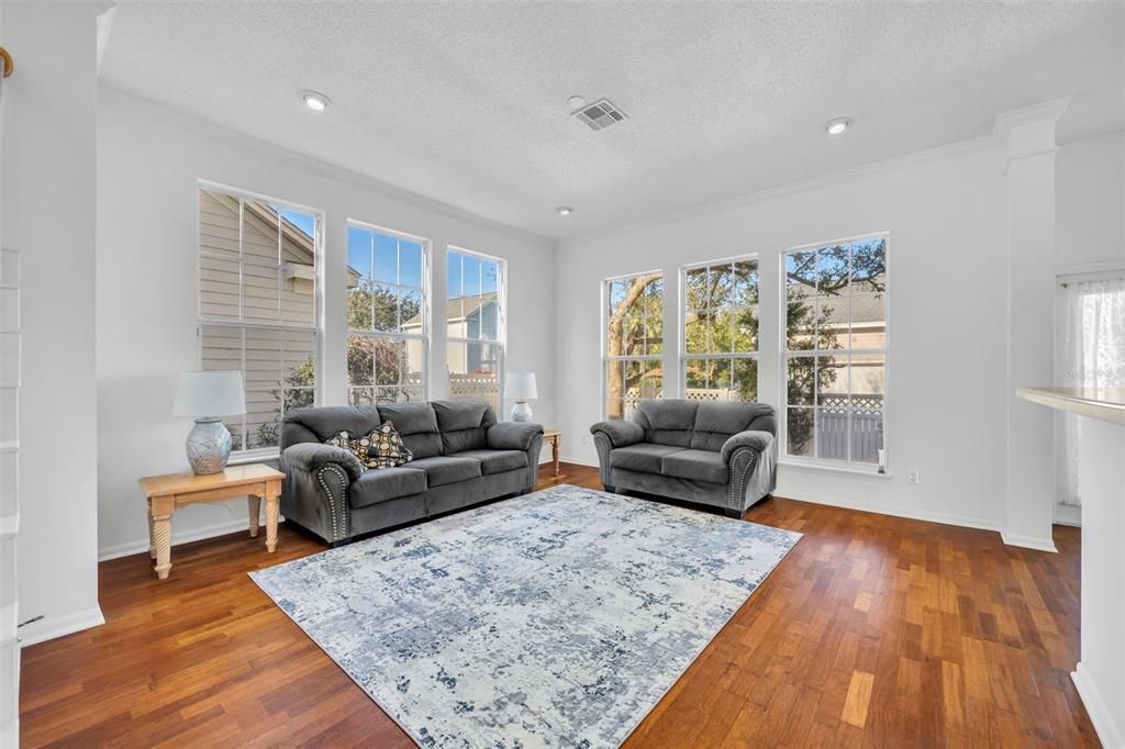 For Sale: $699,900 (4 beds, 2 baths, 2035 Square Feet)