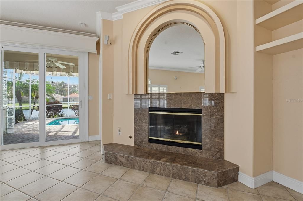 En Venta: $545,000 (3 camas, 2 baños, 1971 Pies cuadrados)