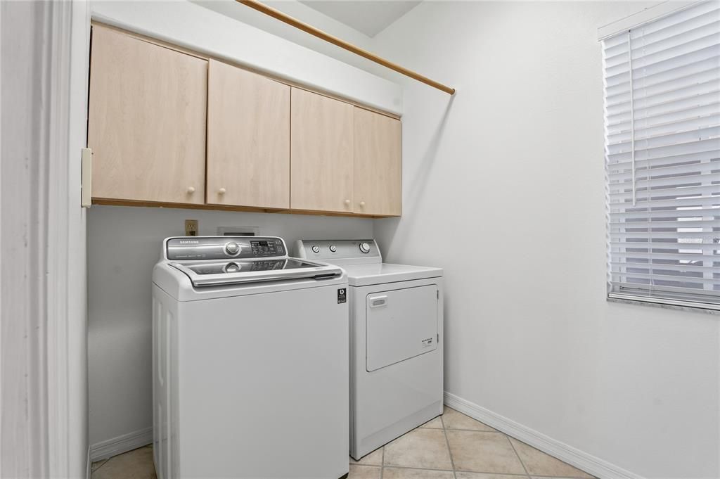 En Venta: $545,000 (3 camas, 2 baños, 1971 Pies cuadrados)