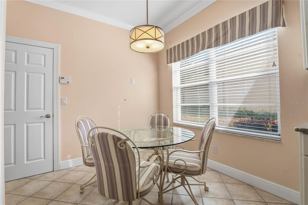 En Venta: $545,000 (3 camas, 2 baños, 1971 Pies cuadrados)