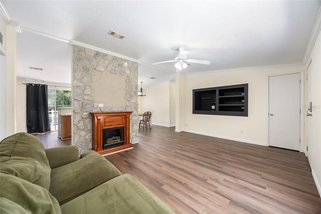 待售: $209,900 (3 贝兹, 2 浴室, 1512 平方英尺)