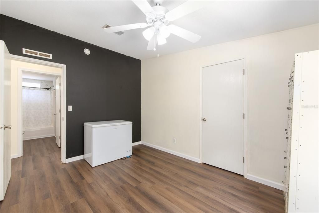 待售: $209,900 (3 贝兹, 2 浴室, 1512 平方英尺)