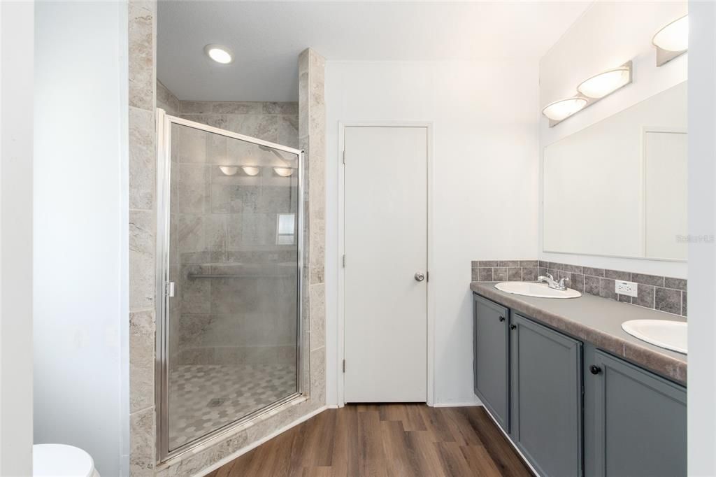 待售: $209,900 (3 贝兹, 2 浴室, 1512 平方英尺)