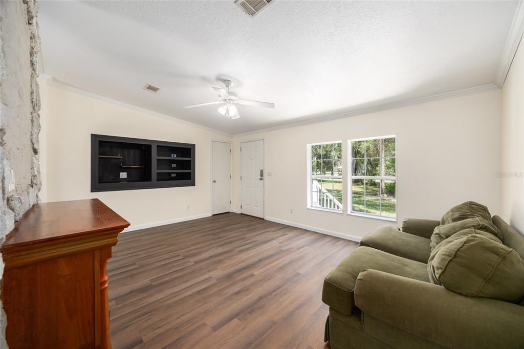 待售: $209,900 (3 贝兹, 2 浴室, 1512 平方英尺)