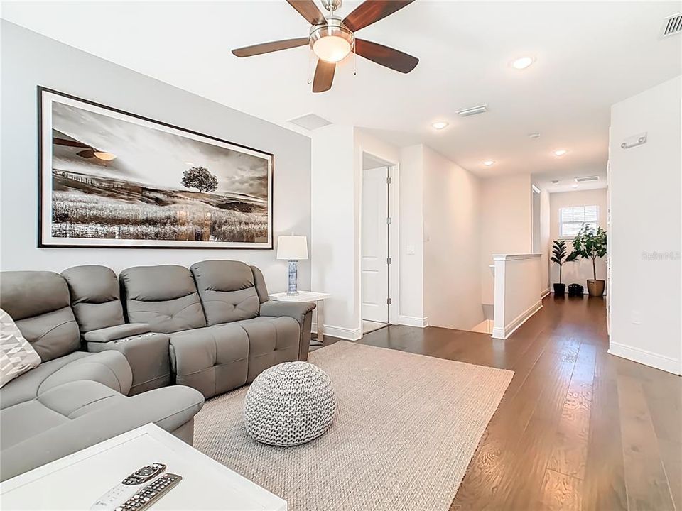 For Sale: $710,000 (5 beds, 5 baths, 2945 Square Feet)