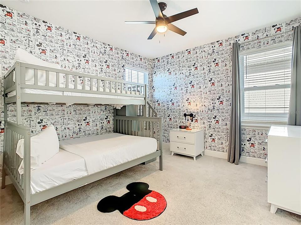 For Sale: $710,000 (5 beds, 5 baths, 2945 Square Feet)