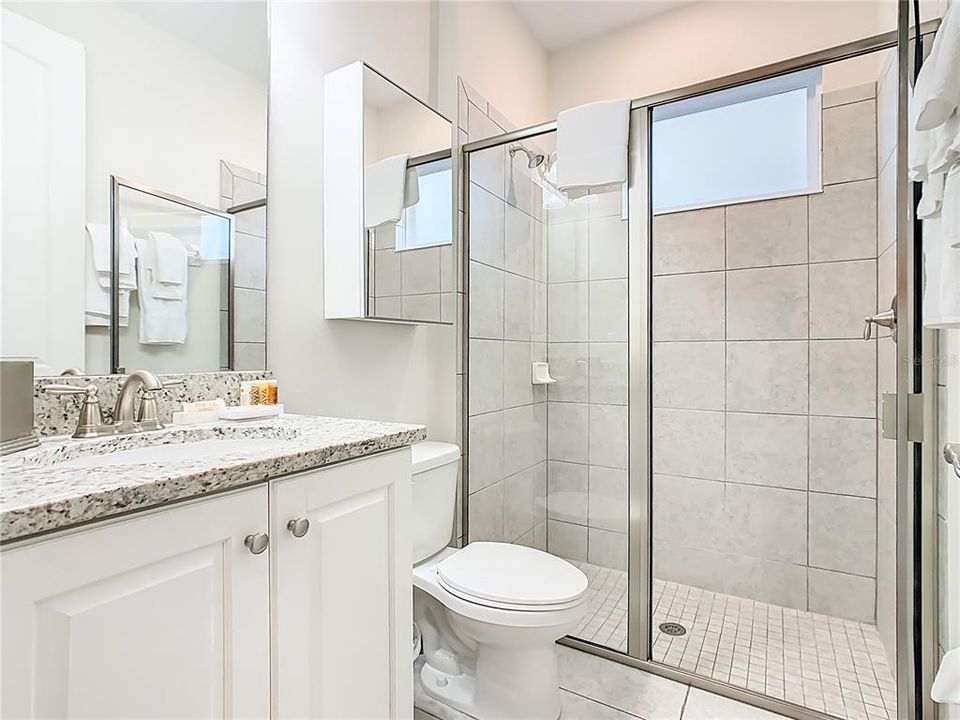 For Sale: $710,000 (5 beds, 5 baths, 2945 Square Feet)