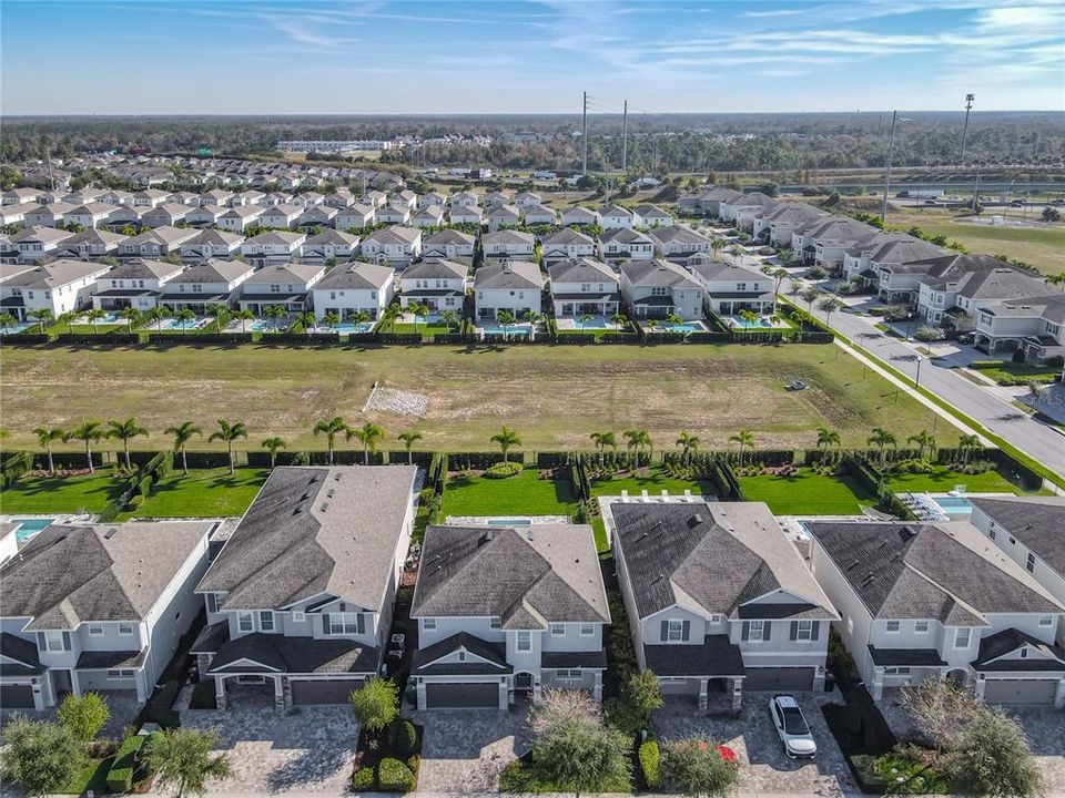 For Sale: $710,000 (5 beds, 5 baths, 2945 Square Feet)