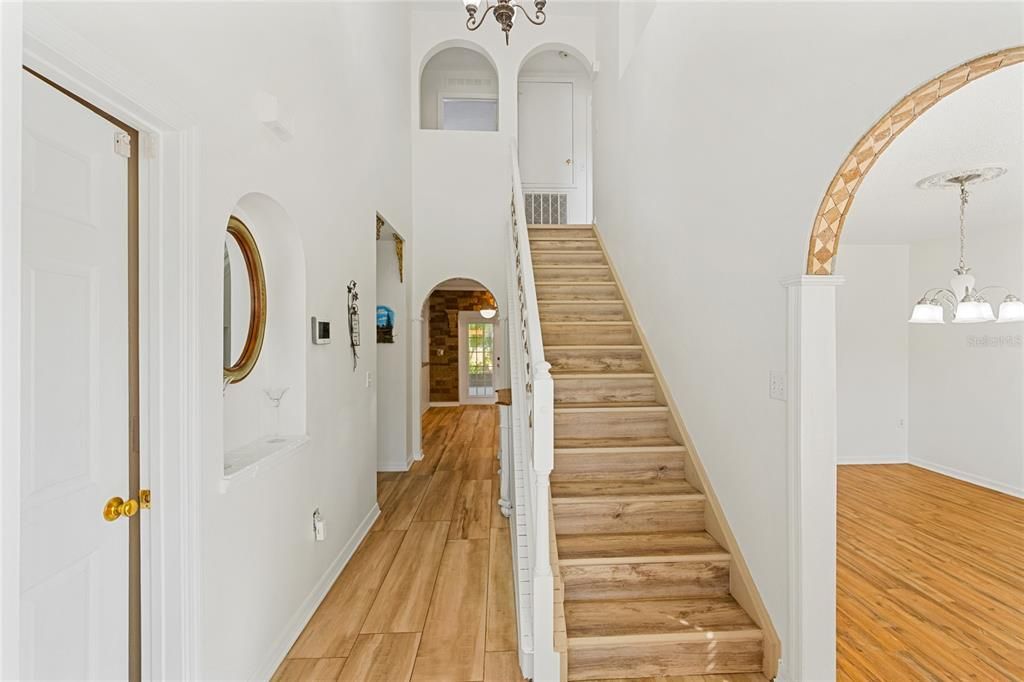 待售: $449,999 (5 贝兹, 3 浴室, 2320 平方英尺)