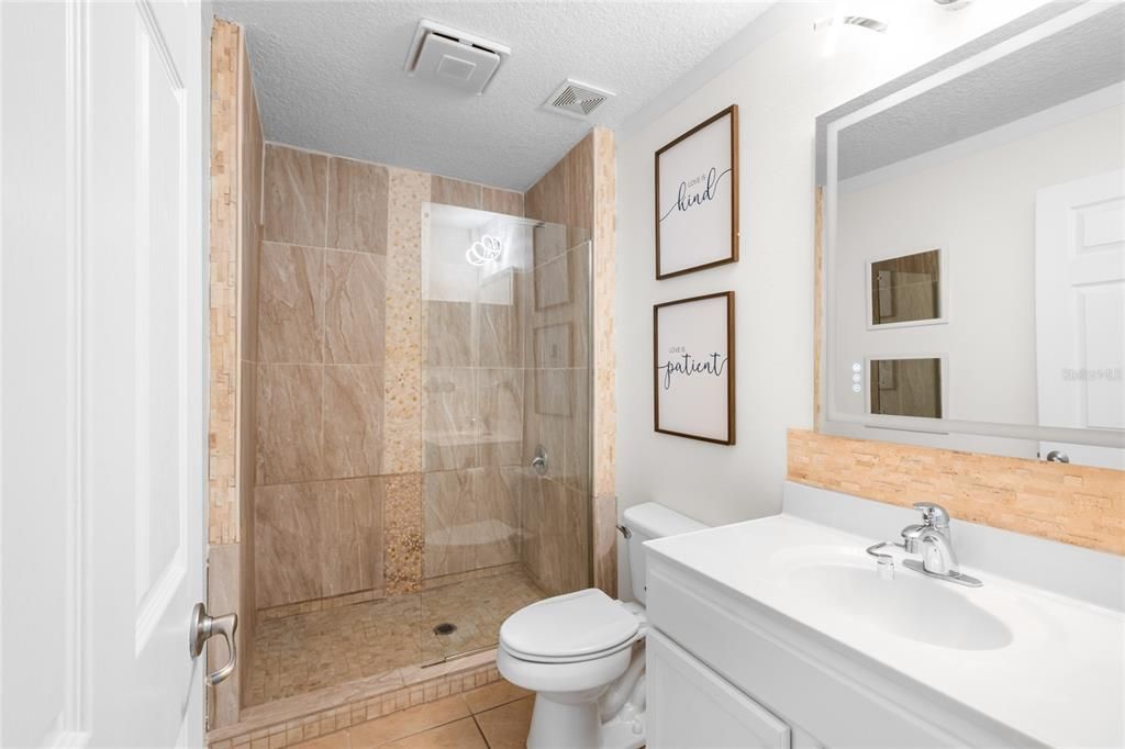 待售: $449,999 (5 贝兹, 3 浴室, 2320 平方英尺)