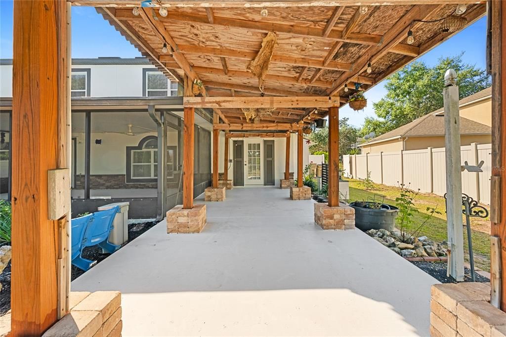 待售: $449,999 (5 贝兹, 3 浴室, 2320 平方英尺)