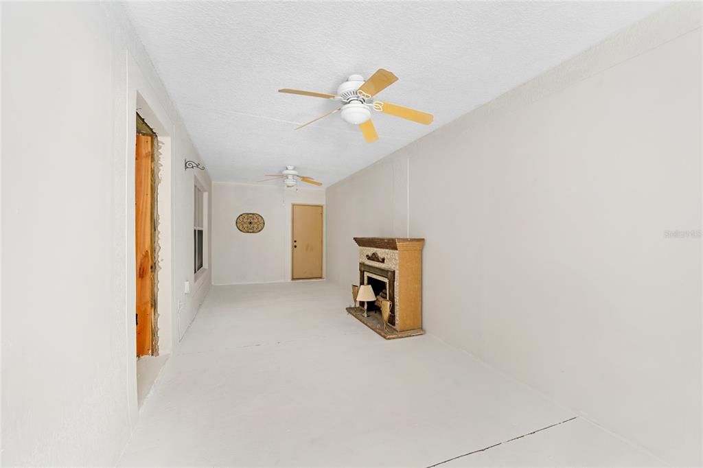 待售: $449,999 (5 贝兹, 3 浴室, 2320 平方英尺)