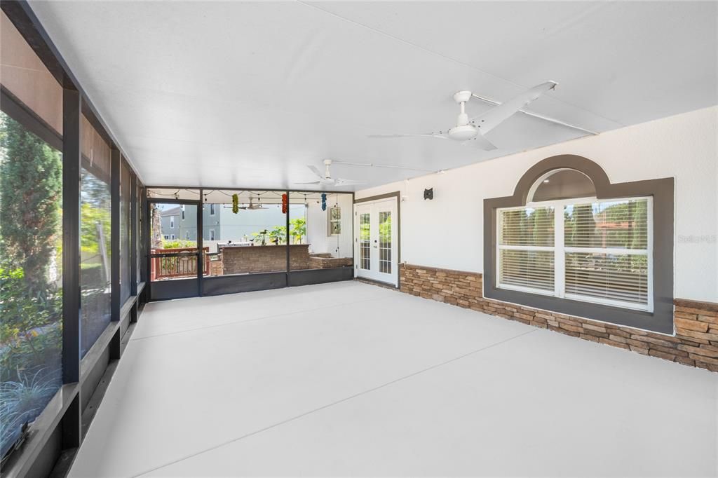 待售: $449,999 (5 贝兹, 3 浴室, 2320 平方英尺)