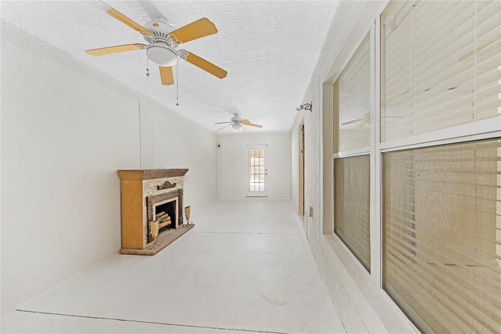 待售: $449,999 (5 贝兹, 3 浴室, 2320 平方英尺)