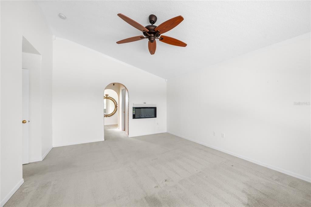 待售: $449,999 (5 贝兹, 3 浴室, 2320 平方英尺)