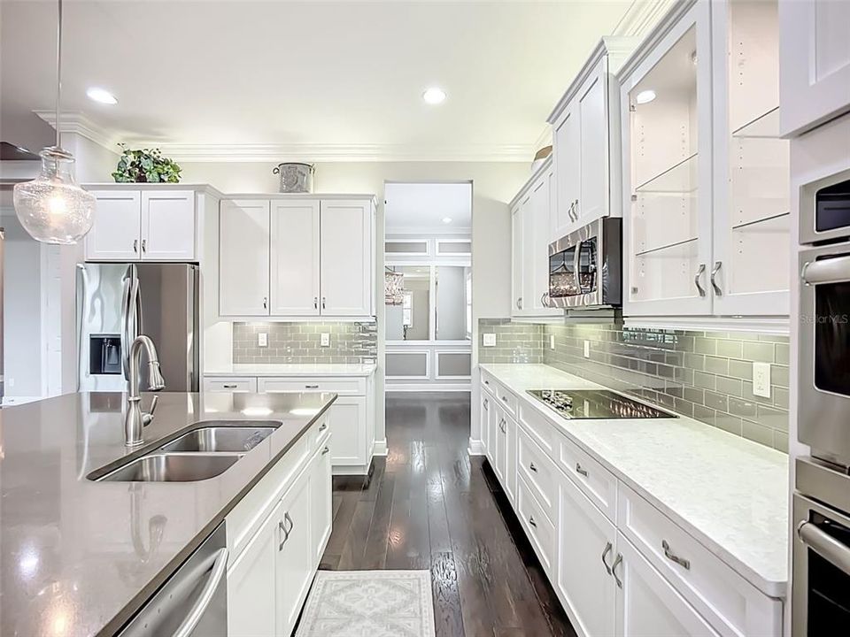 待售: $739,900 (3 贝兹, 3 浴室, 2623 平方英尺)