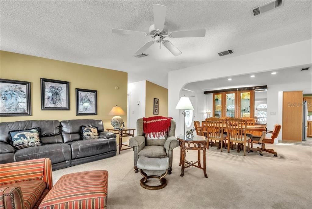 For Sale: $168,500 (2 beds, 2 baths, 1510 Square Feet)