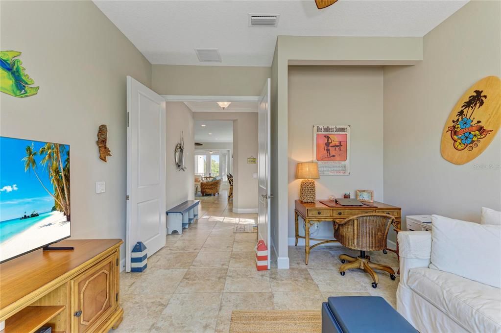 For Sale: $899,000 (2 beds, 2 baths, 1616 Square Feet)