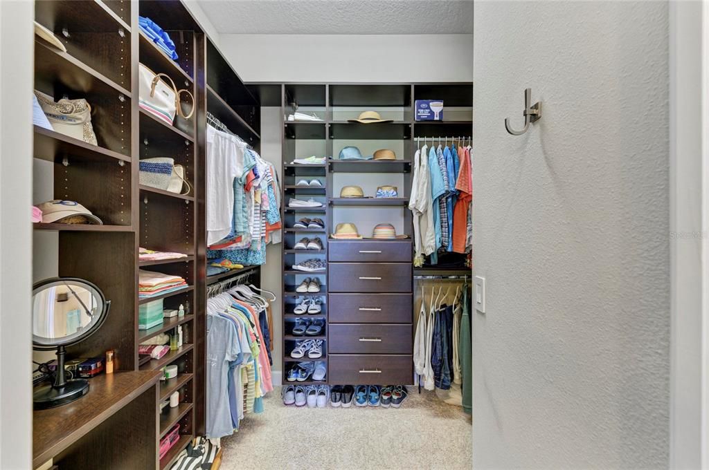 For Sale: $899,000 (2 beds, 2 baths, 1616 Square Feet)