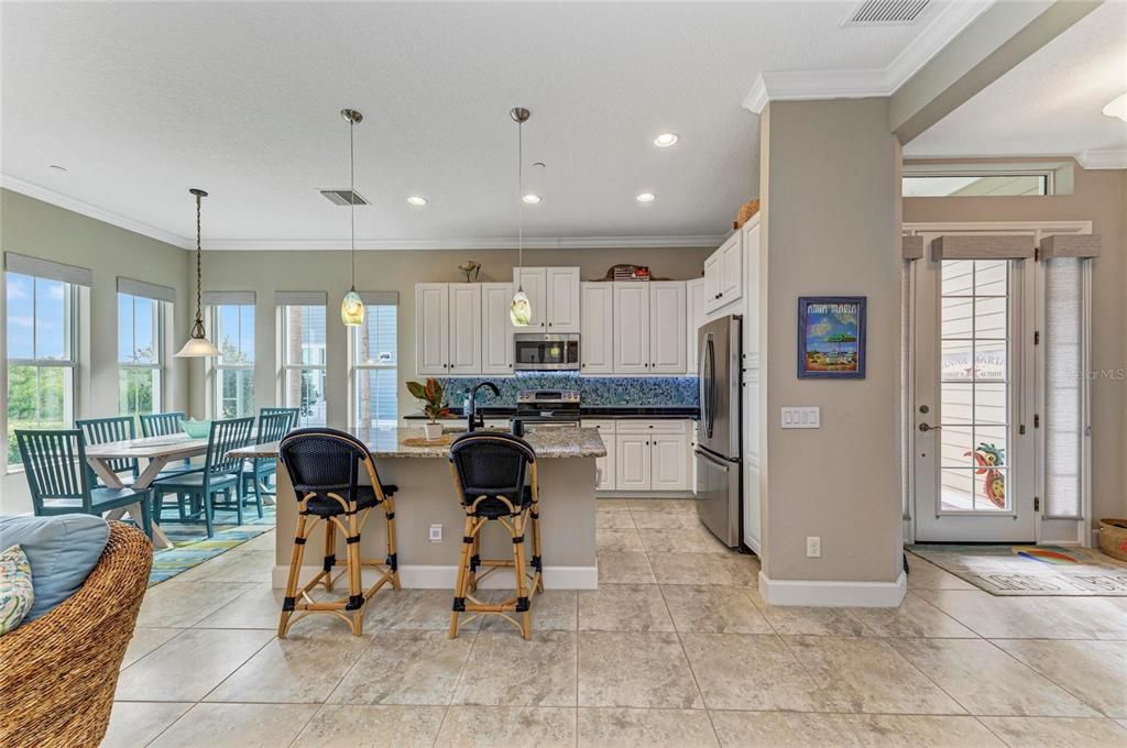 For Sale: $899,000 (2 beds, 2 baths, 1616 Square Feet)