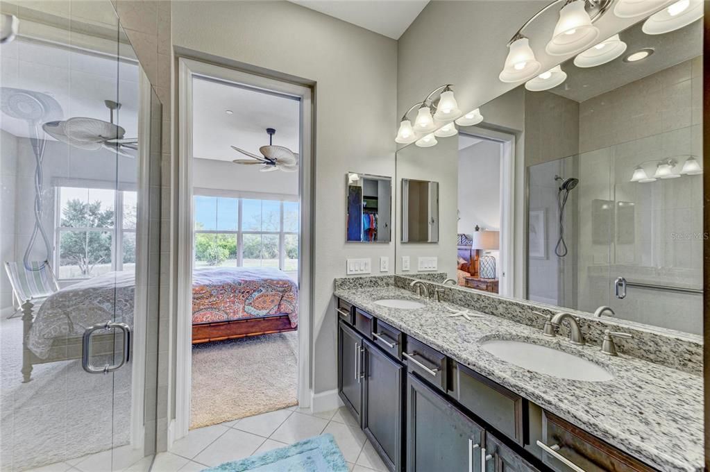 For Sale: $899,000 (2 beds, 2 baths, 1616 Square Feet)