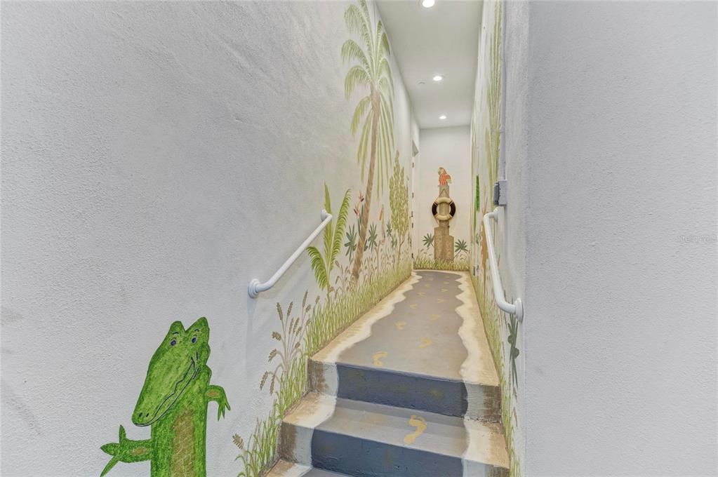 For Sale: $899,000 (2 beds, 2 baths, 1616 Square Feet)