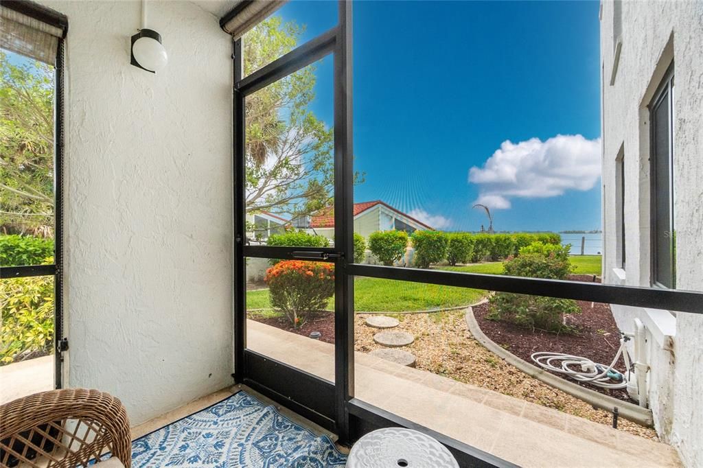 En Venta: $589,900 (2 camas, 2 baños, 1161 Pies cuadrados)