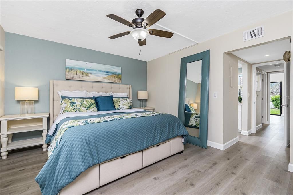 En Venta: $589,900 (2 camas, 2 baños, 1161 Pies cuadrados)