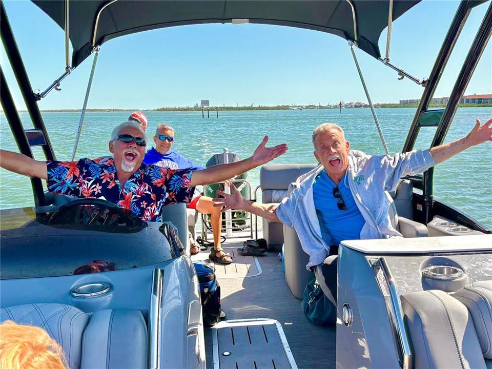 En Venta: $589,900 (2 camas, 2 baños, 1161 Pies cuadrados)