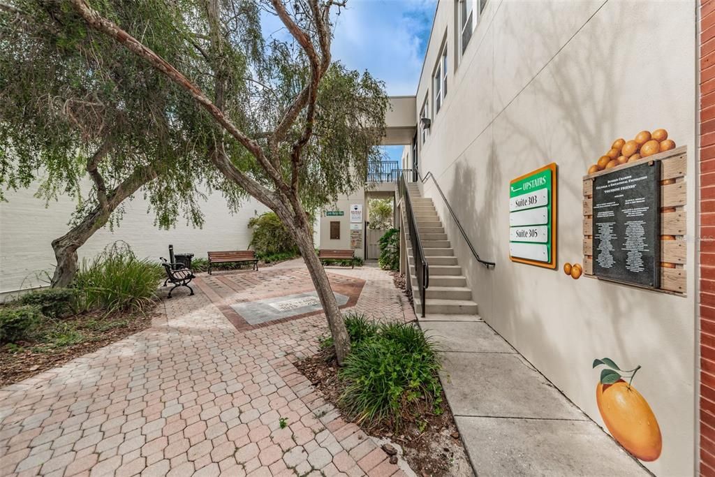 En Venta: $399,000 (3 camas, 2 baños, 1216 Pies cuadrados)