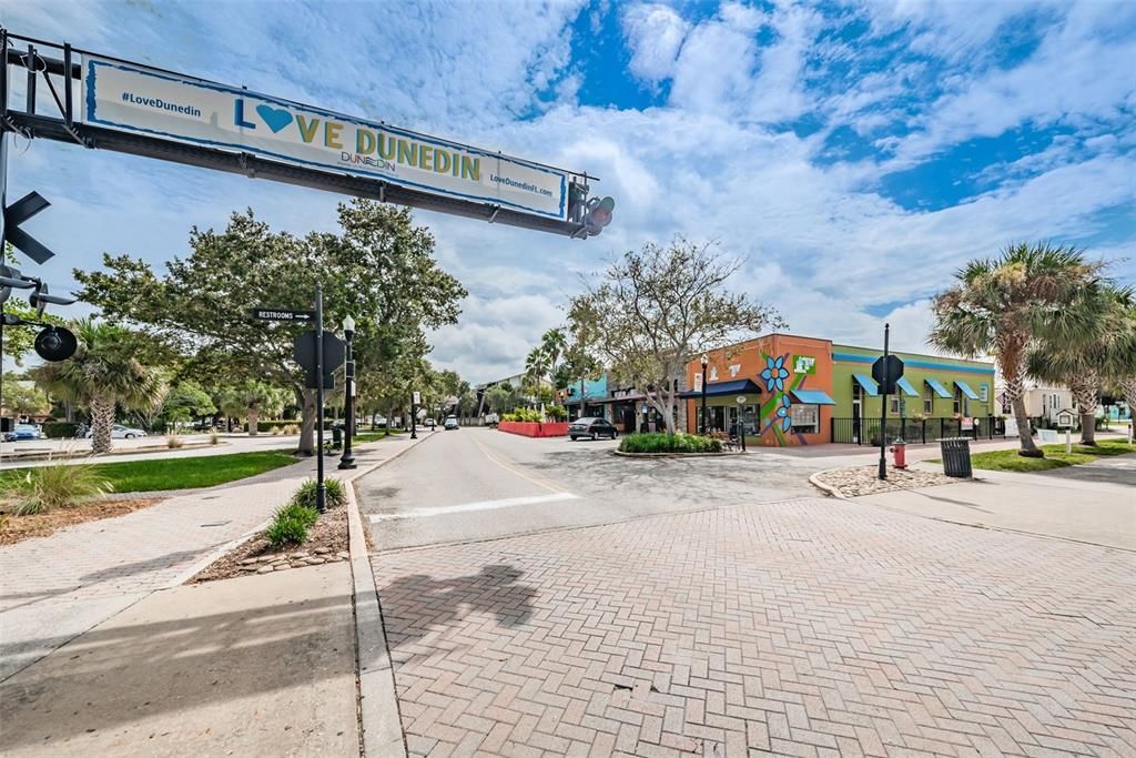 En Venta: $399,000 (3 camas, 2 baños, 1216 Pies cuadrados)