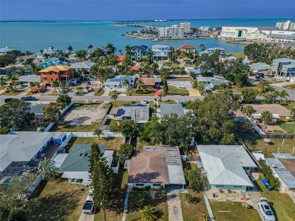 En Venta: $399,000 (3 camas, 2 baños, 1216 Pies cuadrados)