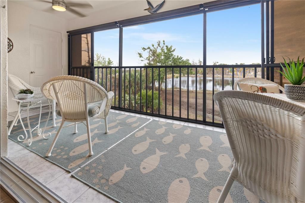 На продажу: $225,000 (2 спален, 2 ванн, 950 Квадратных фут)