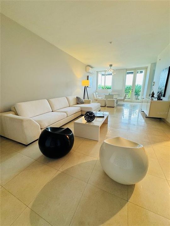 出租: $4,000 (3 贝兹, 2 浴室, 1835 平方英尺)