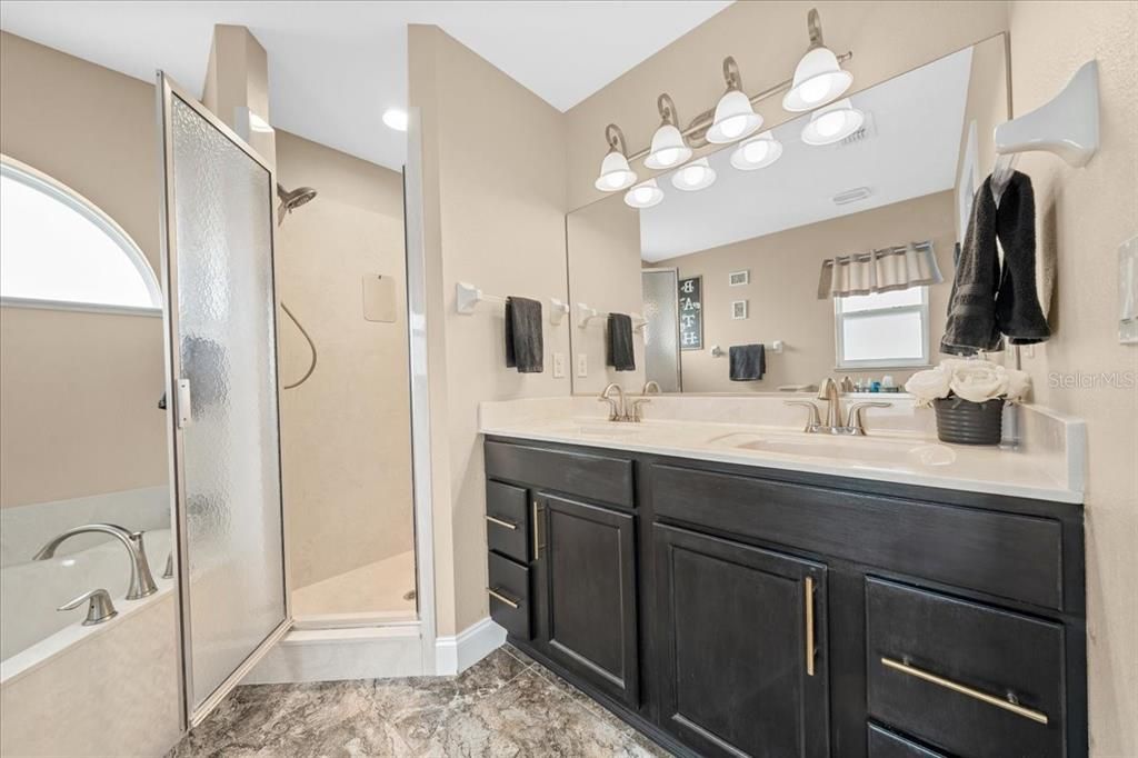 For Sale: $365,000 (3 beds, 2 baths, 2223 Square Feet)