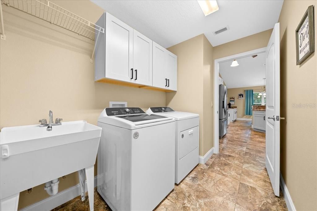 For Sale: $365,000 (3 beds, 2 baths, 2223 Square Feet)