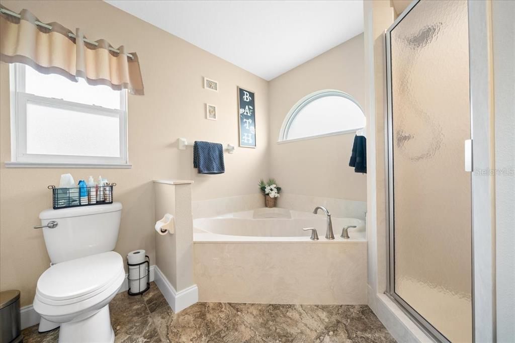 For Sale: $365,000 (3 beds, 2 baths, 2223 Square Feet)