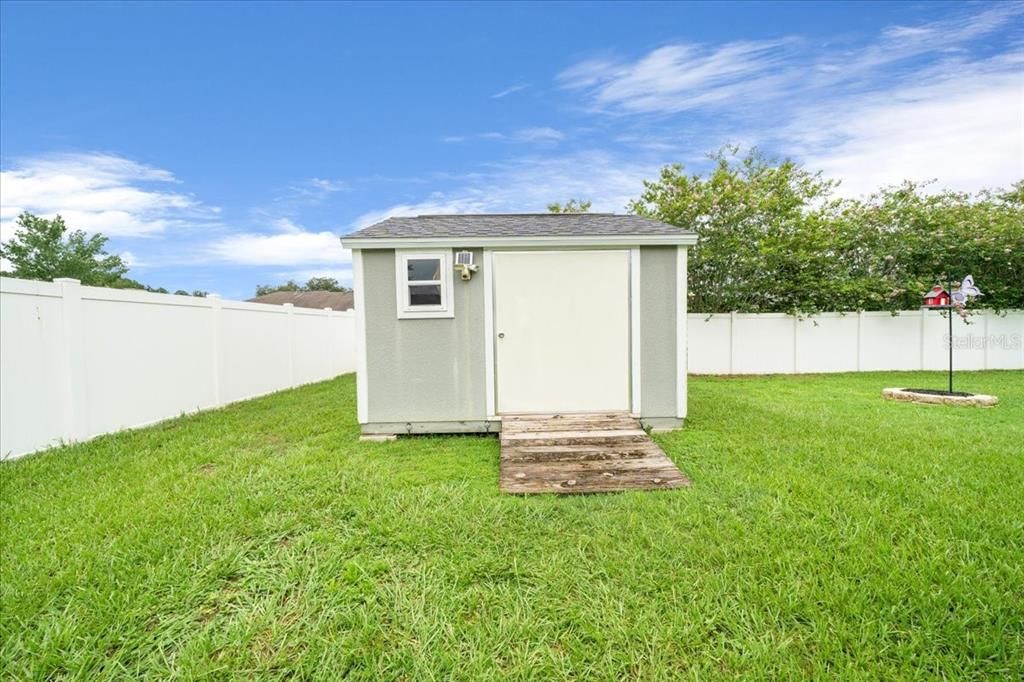 For Sale: $365,000 (3 beds, 2 baths, 2223 Square Feet)