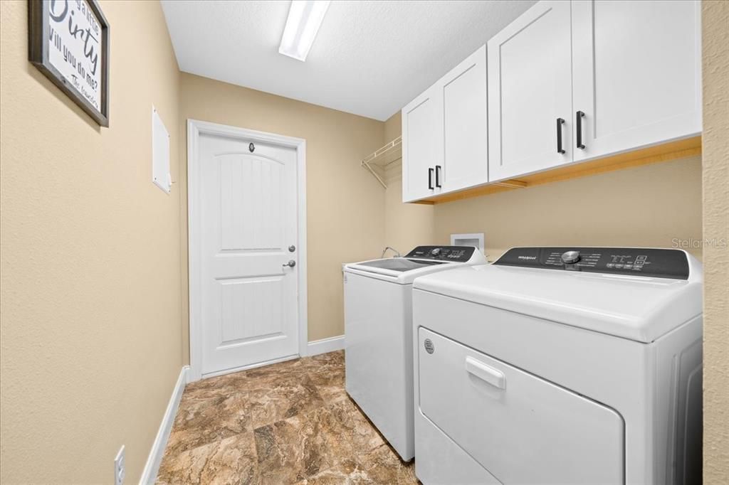 For Sale: $365,000 (3 beds, 2 baths, 2223 Square Feet)