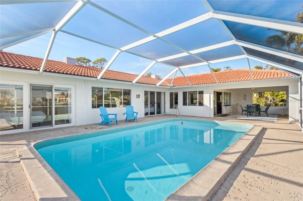 待售: $2,100,000 (4 贝兹, 3 浴室, 2587 平方英尺)